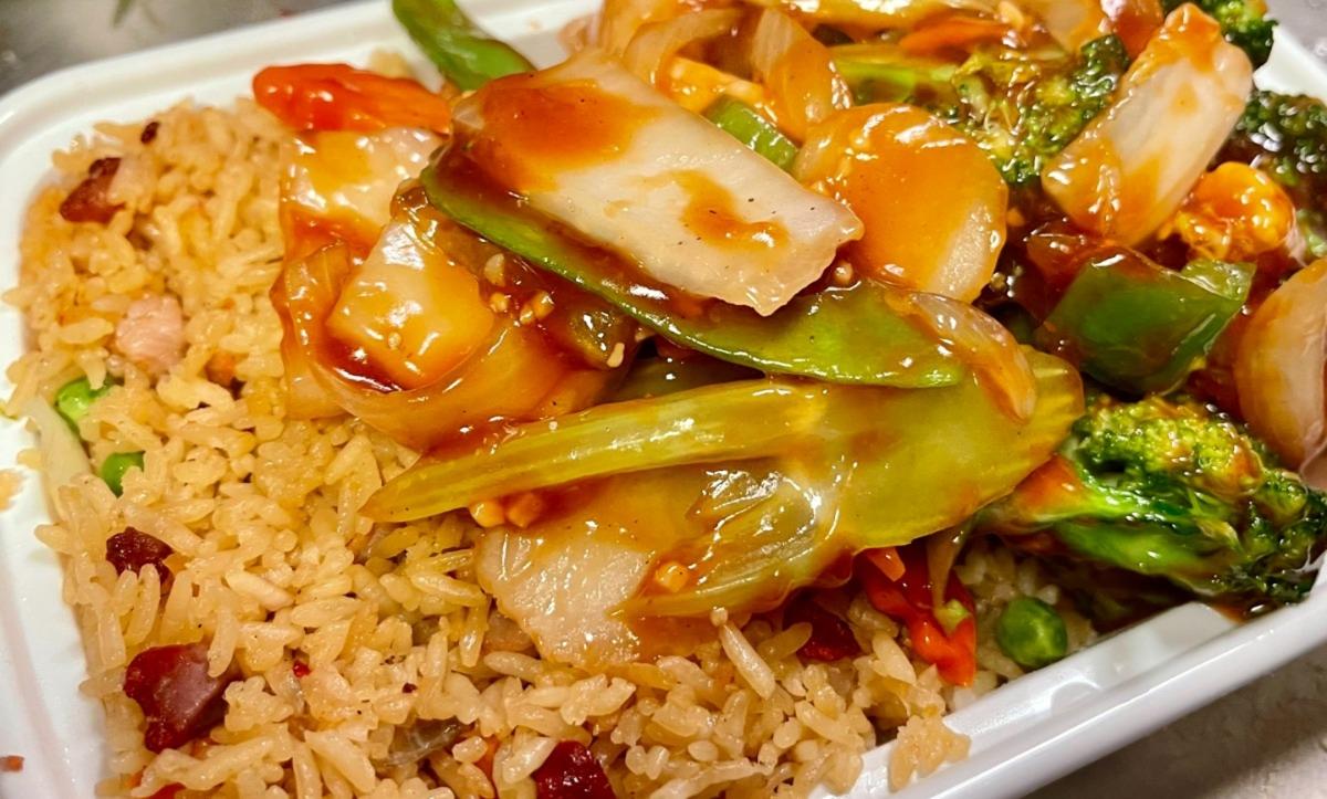 S15. Chicken and Shrimp with Mixed Vegetable Special Combination Platter