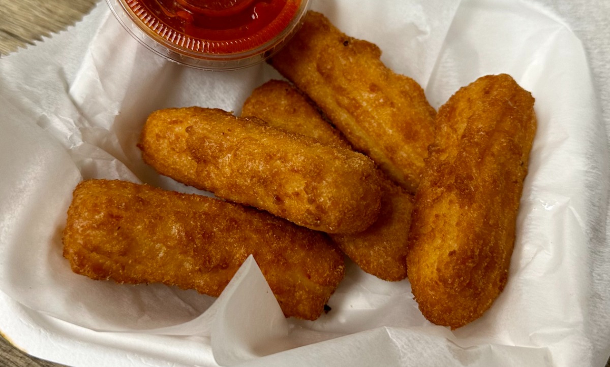 Mozzarella Sticks (5)