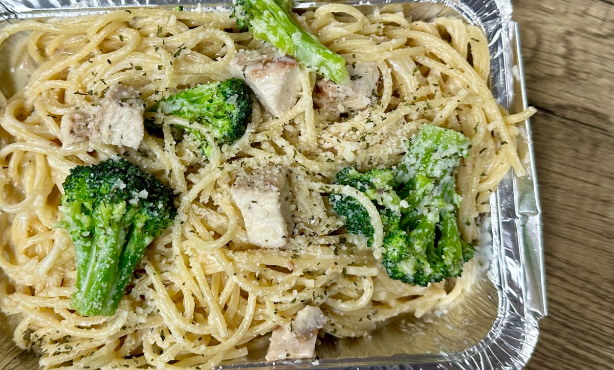 Pasta Alfredo with Chicken & Broccoli