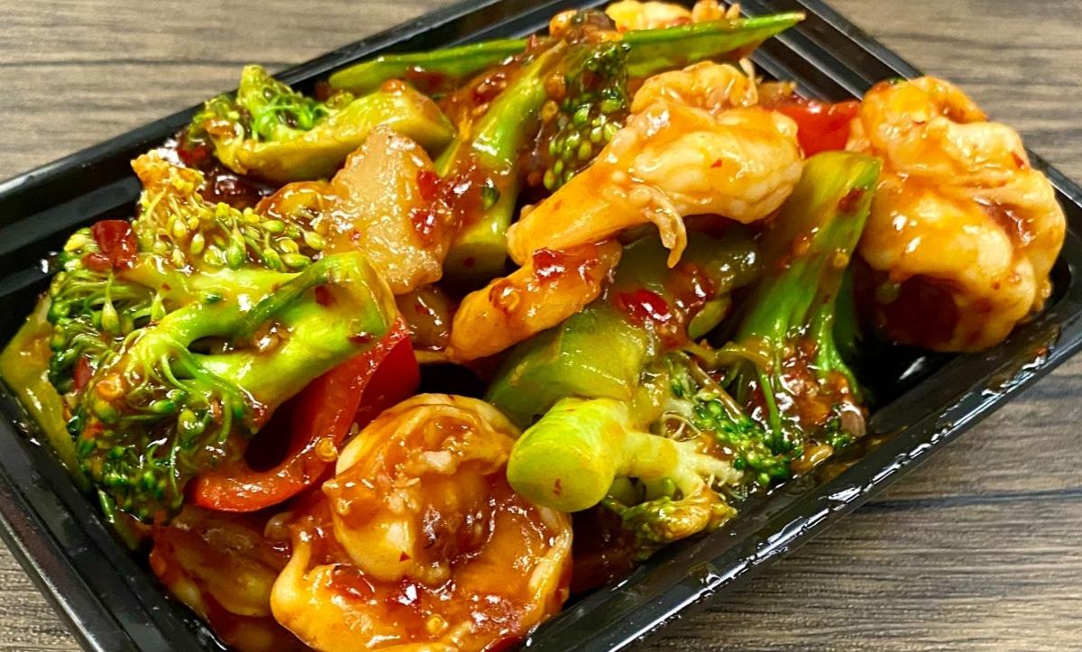 Jumbo Shrimp with Garlic Sauce*