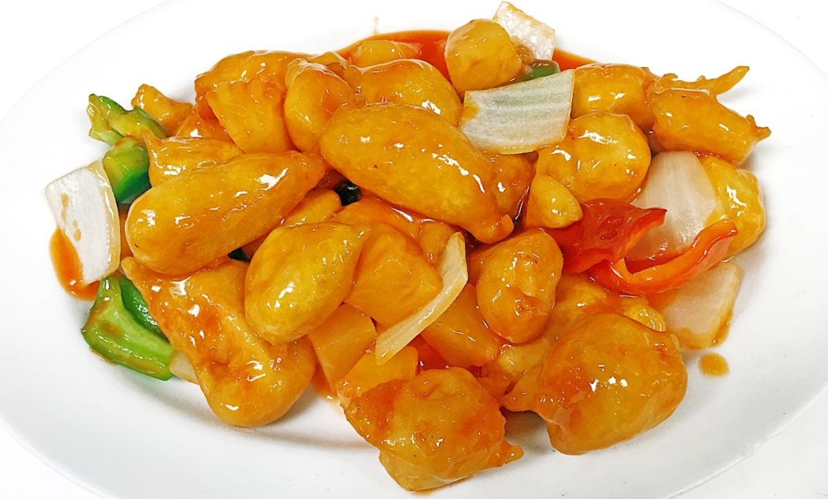 C7. Sweet & Sour Chicken Combination
