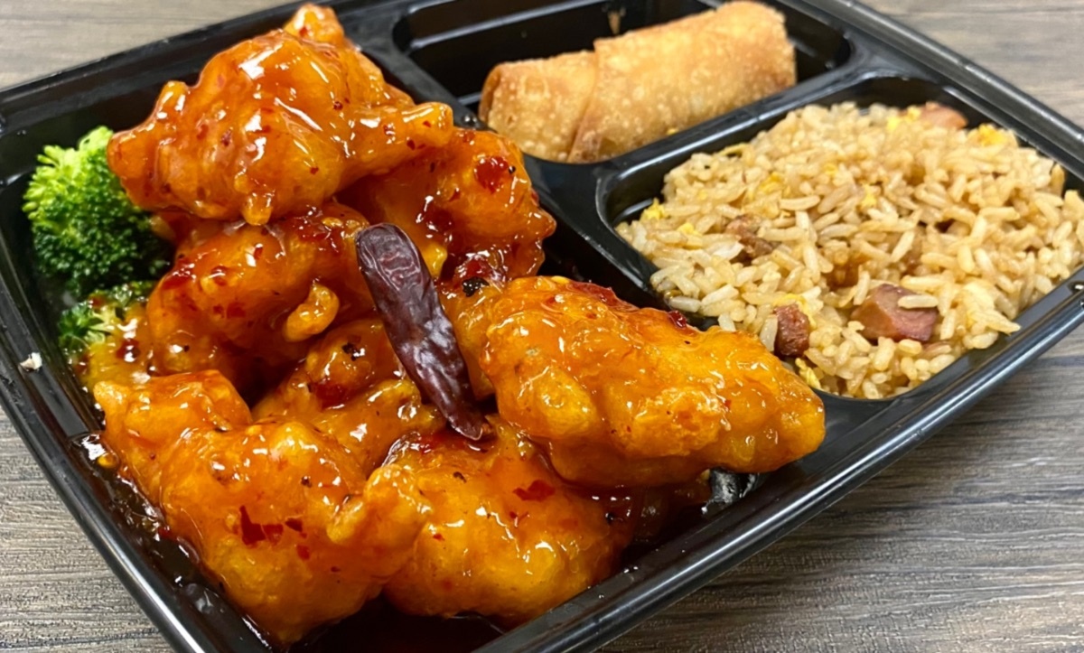 C9. General Tso Chicken Combination*