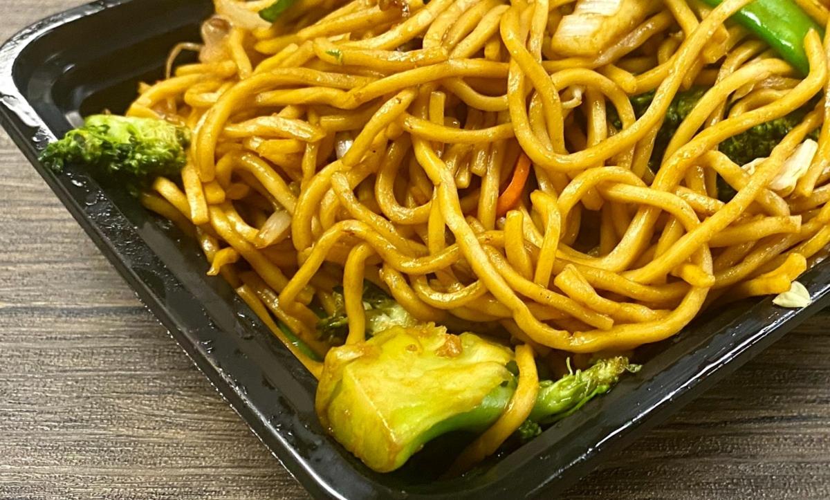 Lunch Vegetable Lo Mein