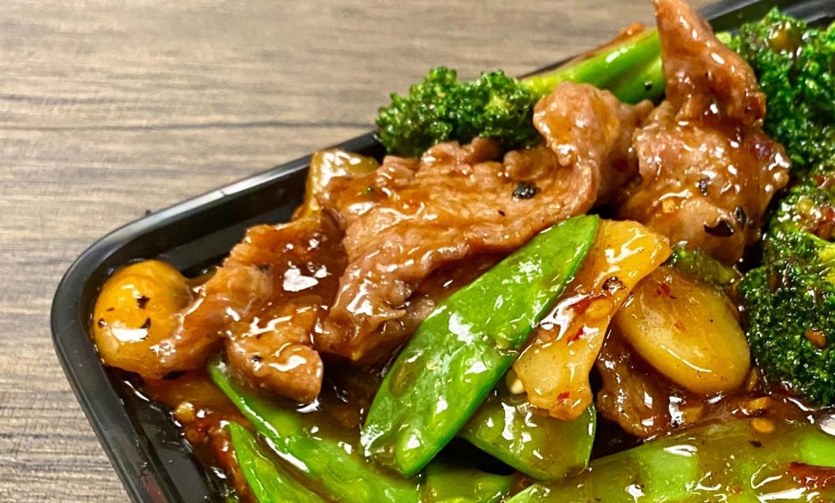 Lunch Beef with Garlic Sauce*