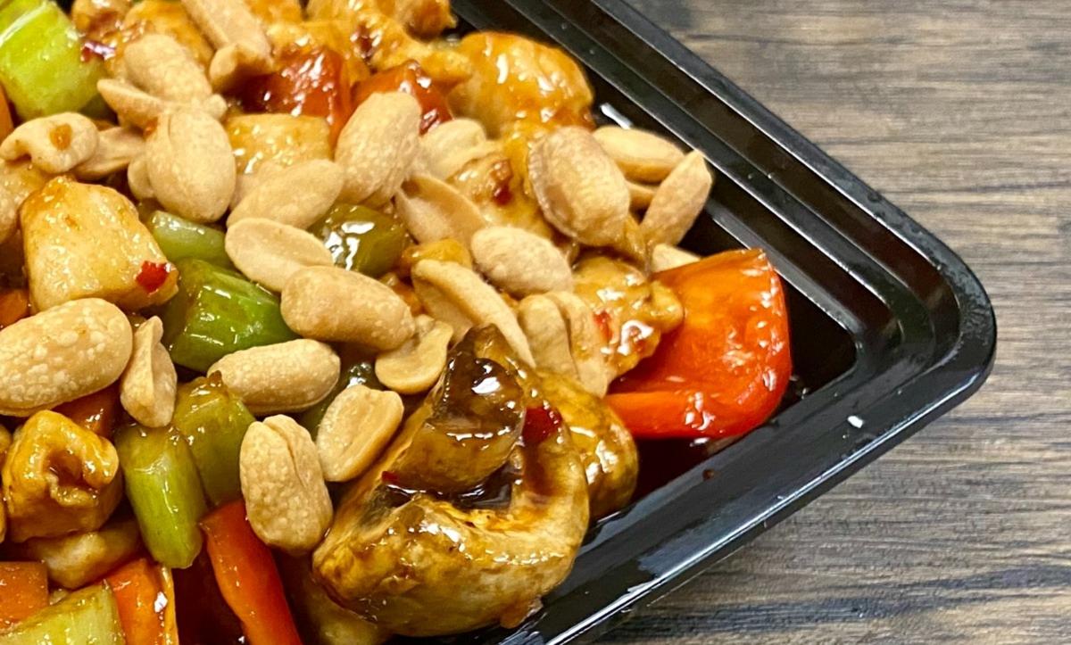 Lunch Kung Po Chicken with Peanut*